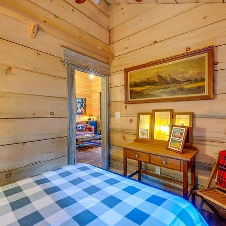 Enchanting Creekside Cabin Near Kings Canyon Park! Badger Экстерьер фото