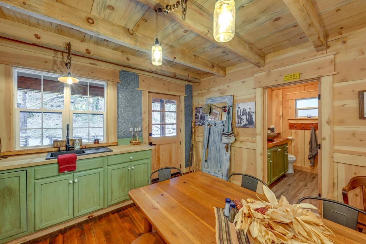 Enchanting Creekside Cabin Near Kings Canyon Park! Badger Экстерьер фото