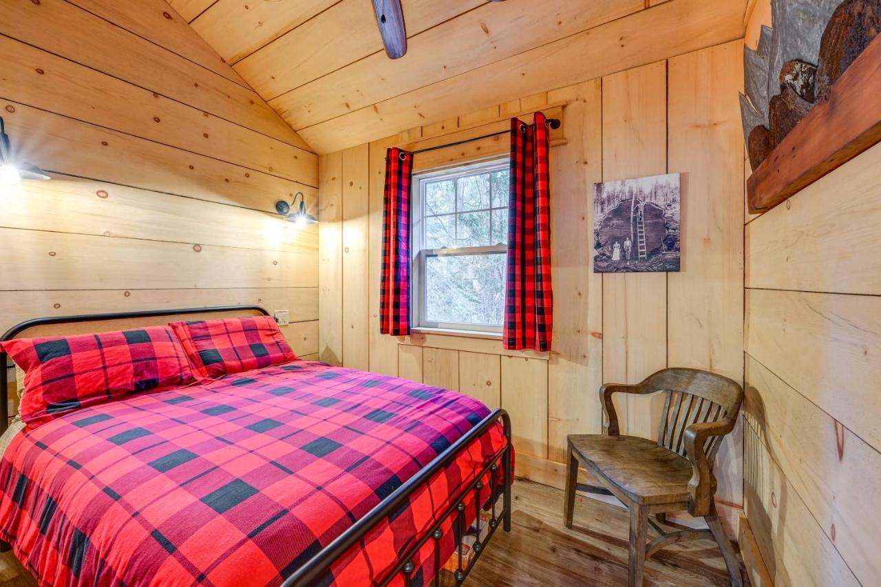 Enchanting Creekside Cabin Near Kings Canyon Park! Badger Экстерьер фото