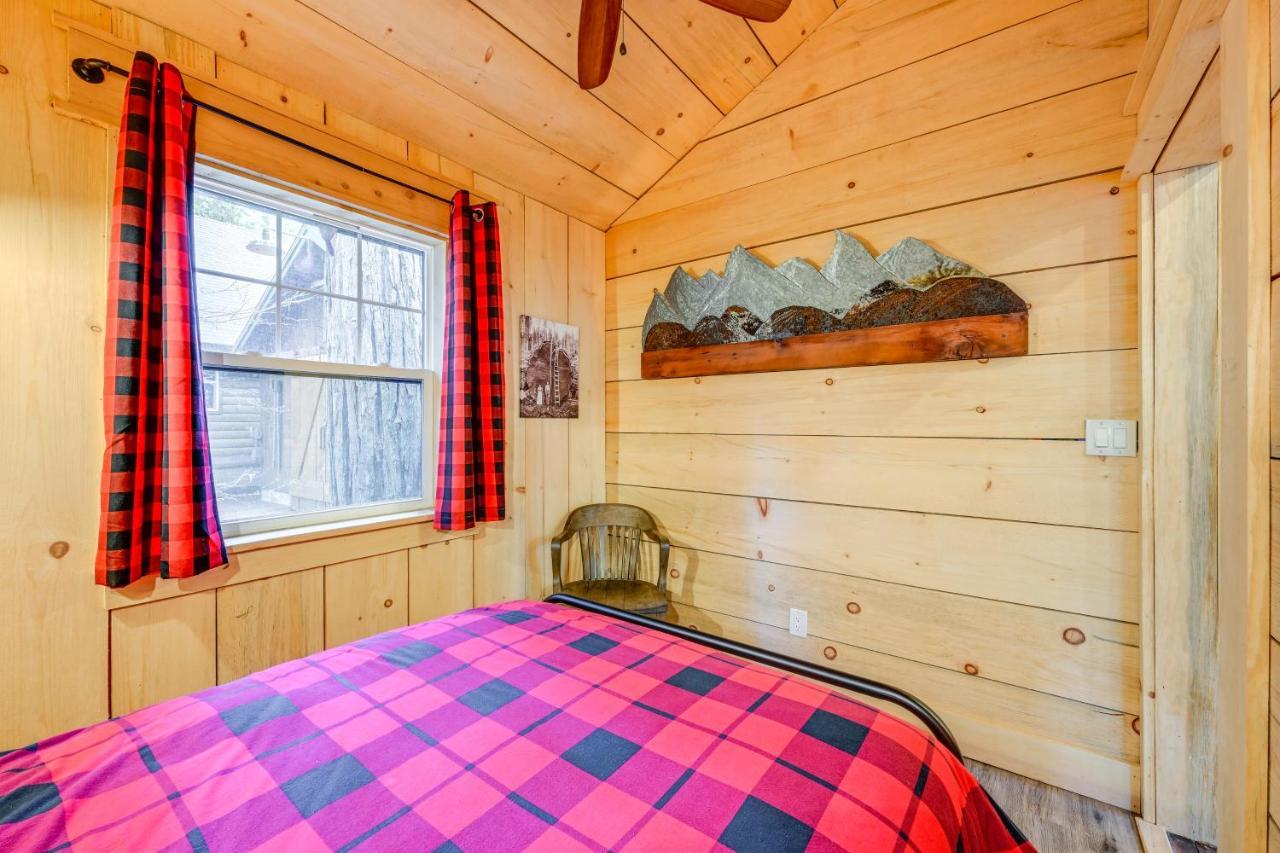 Enchanting Creekside Cabin Near Kings Canyon Park! Badger Экстерьер фото